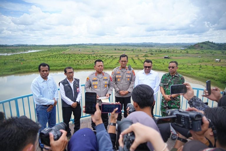 Perkuat Ketahanan Pangan Nasional, Polda Kaltim Gelar Panen Raya Kuartal II Tahun 2026