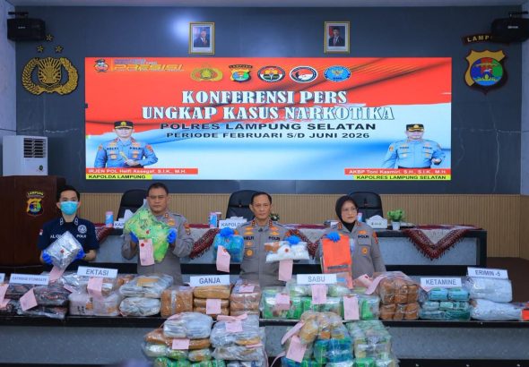 Polda Lampung Berhasil Gagalkan Penyelundupan Narkoba Senilai RP 235 Miliyar Di Bakauheni, 24 Tersangka Diamankan