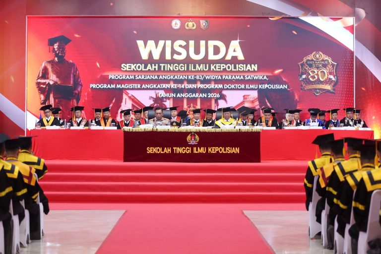 Kapolda Riau Gaungkan Polisi sebagai Penjaga Peradaban di Wisuda dan Dies Natalis ke-80 STIK Polri