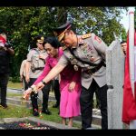 Menghormati Jasa, Melanjutkan Pengabdian : Wakapolri Pimpin Ziarah Nasional Menjelang Hari Bhayangkara ke-80